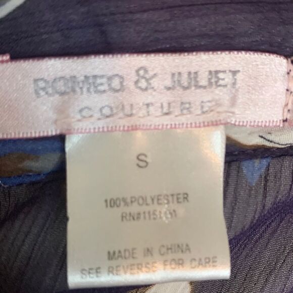 Romeo & Juliet Couture peacock ruffled peplum top - Picture 8 of 9